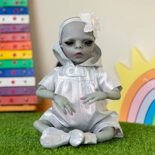 Силиконовая Коллекционная Кукла Реборн Инопланетянин Девочка Миральдина ( Виниловая Кукла Пришелец ) Высота 35 см Reborn Dolls